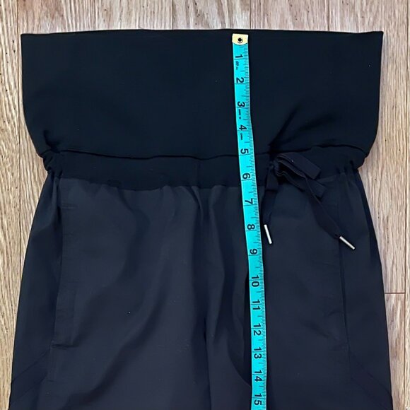 Lululemon Cropped Black Parachute pants W size 6 - Picture 6 of 8